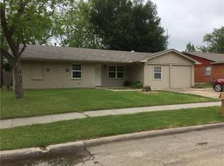 314 Harriett St, Arlington, TX 76010
