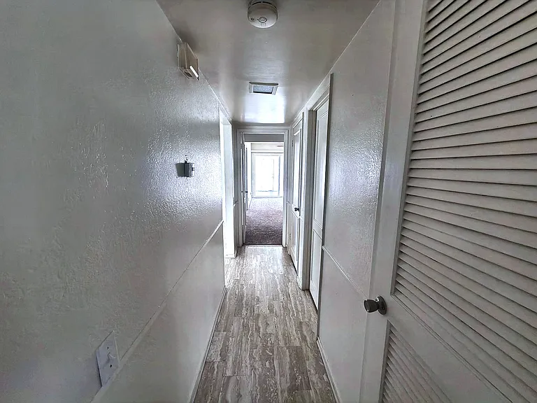 1598 Gatewood Ct — Photo 14