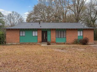 4611 Warren Dr, Millbrook, AL 36054