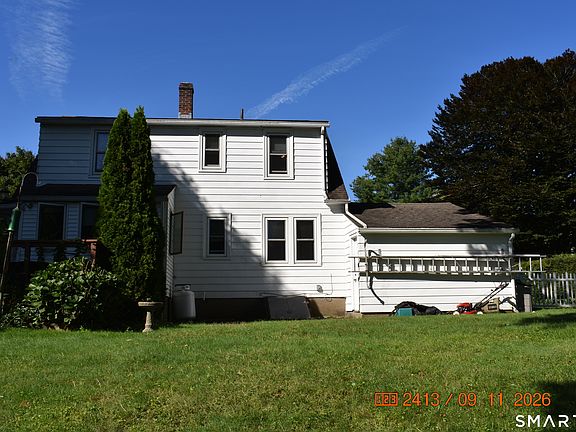 4th image of 521 Burton Road