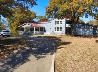 10647 Old Indian Trail Dr, Kingston, OK 73439