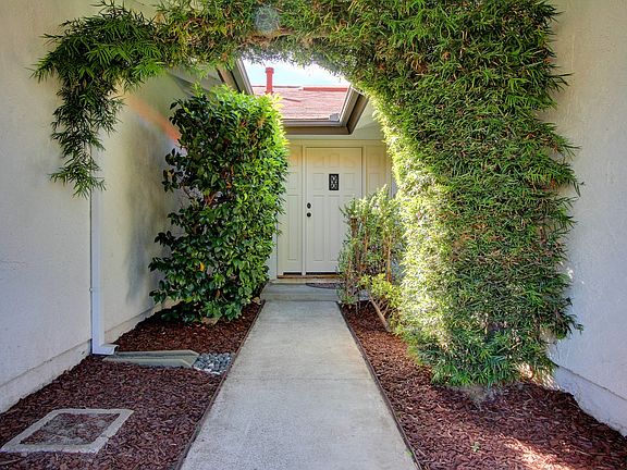 2nd image of 5072 Argonne Ct