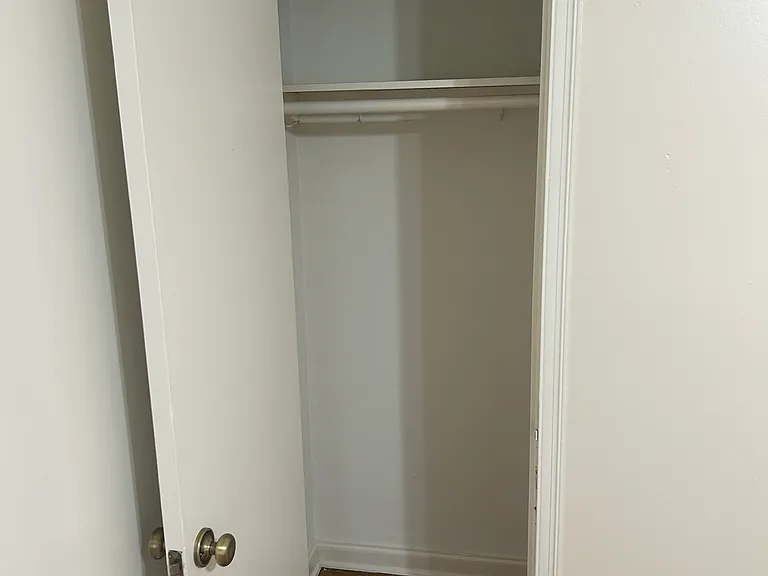 800 Berry Rd — Photo 16