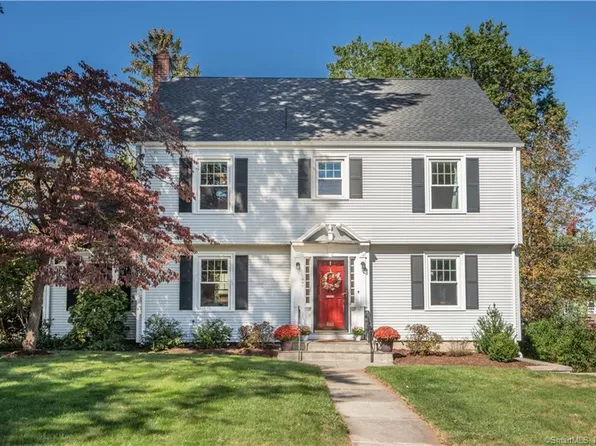 1986 Boulevard, West Hartford, CT 06107