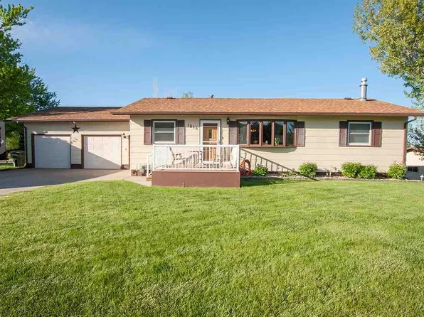 1814 Butte View Dr, Sturgis, SD 57785