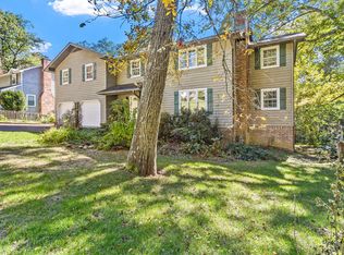 880 Kentucky Ave, Signal Mountain, TN 37377