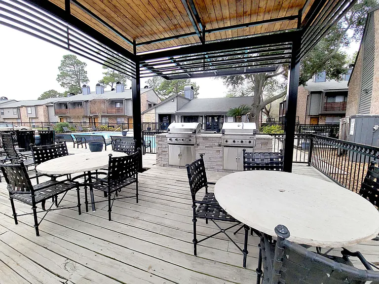 Carrara at Cypress Creek — Photo 17
