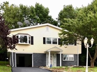 18 Eugene Rd, Hopatcong, NJ 07843
