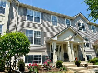 11S471 Rachael Ct, Willowbrook, IL 60527