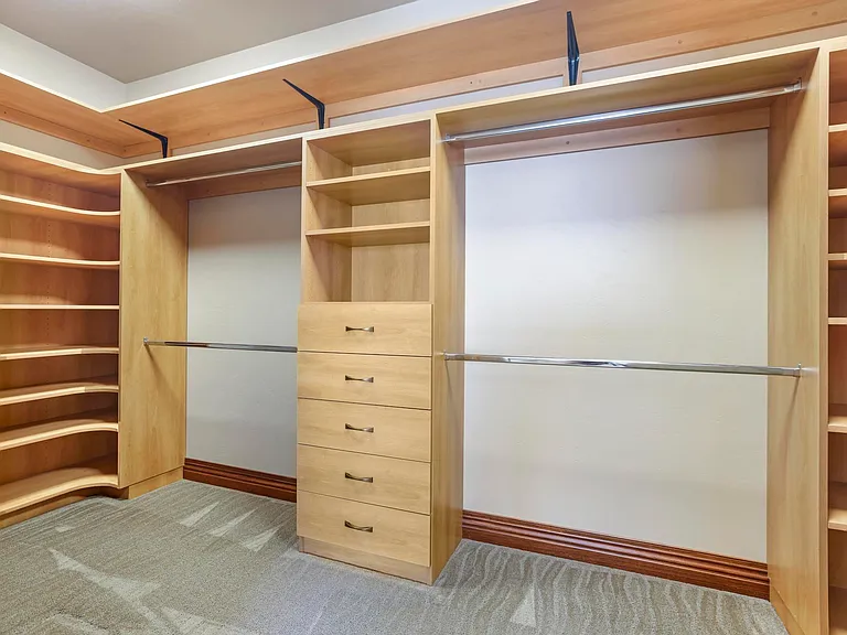 670 Sun Terrace Dr — Photo 33