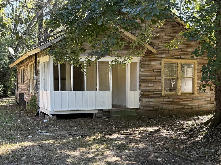 3903 Polk St — Photo 1