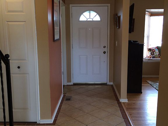 5th image of 2777 Page Ave
