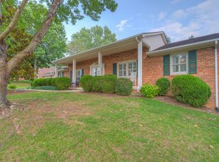 1000 Bobwhite Dr, Blacksburg, VA 24060