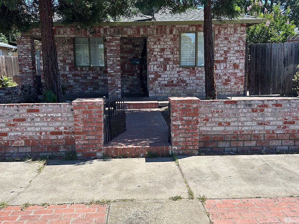 1st image of 115 W 19th St