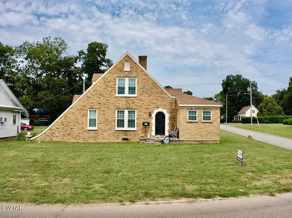 502 W Main St, Newbern, TN 38059