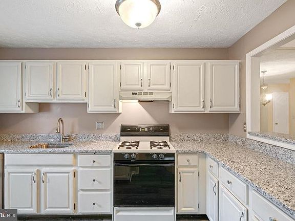 4th image of 12070 Cardamom Dr