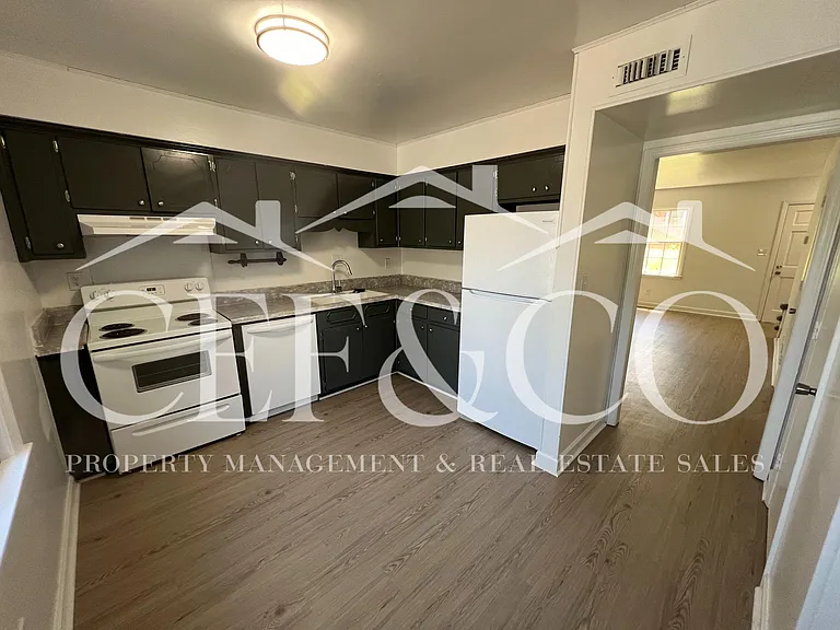 1446 Dover Rd #E — Photo 15