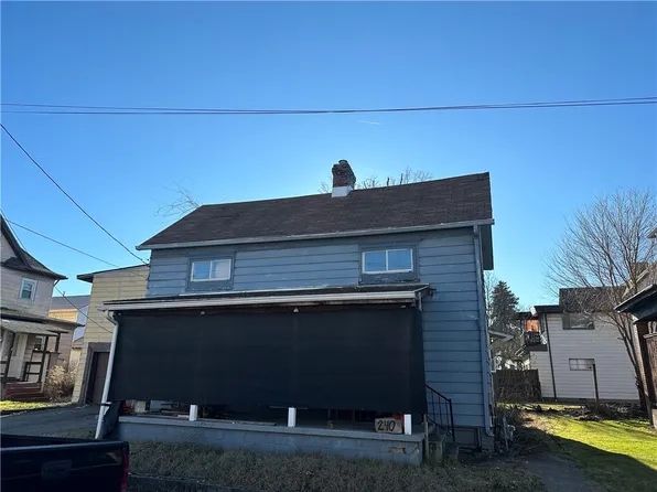240 Pennsylvania Ave, Rochester, PA 15074