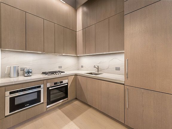 3rd image of 77 Charlton St APT S6e