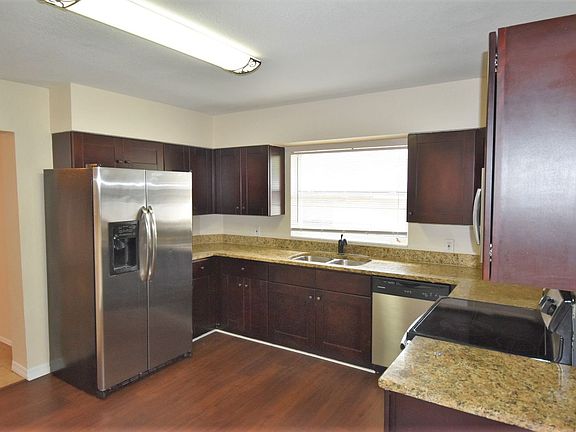 5th image of 14857 Sunset St