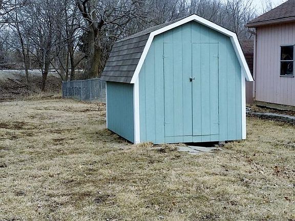 Shed
