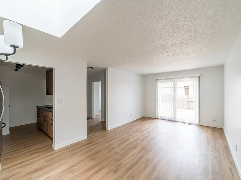 1 Huntington Hl NW — Photo 18