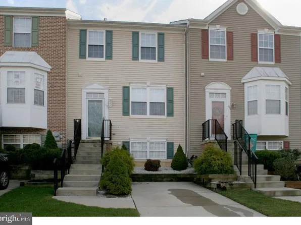 155 Stoneshire Dr, Glassboro, NJ 08028