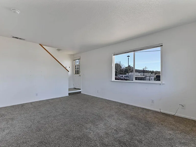 49 Gatewood Ave — Photo 9