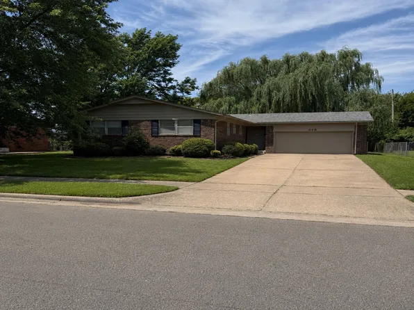 312 N Cedar St, Owasso, OK 74055