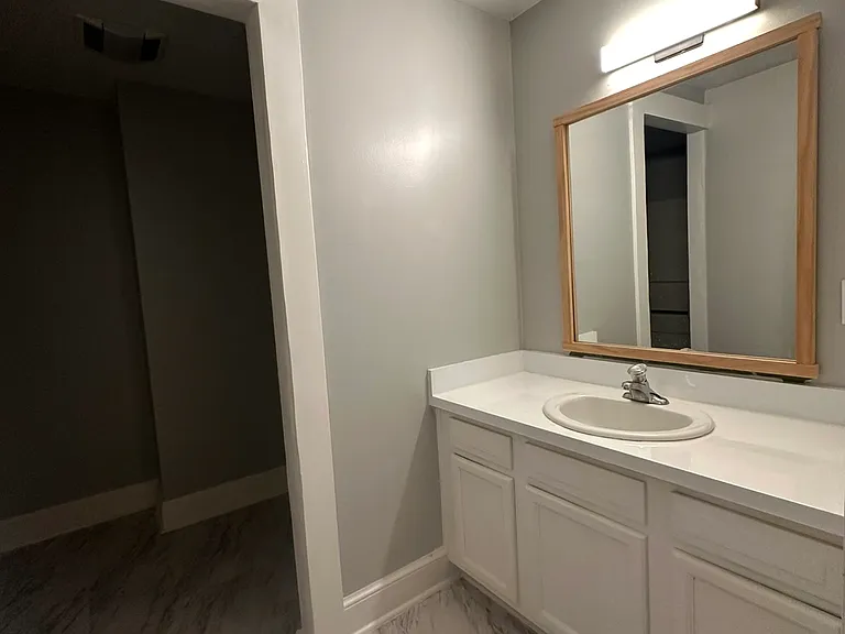 3920 Lorain Ave #3 — Photo 8