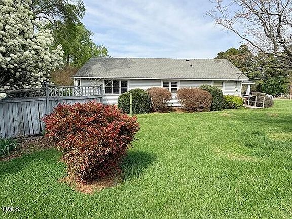 4th image of 2921 Sparger Rd