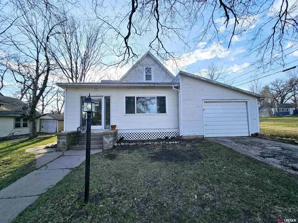 568 S Montgomery St, Nelson, NE 68961