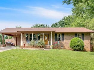 1277 Abrams Rd SE, Silver Creek, GA 30173