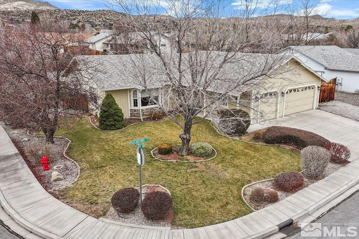2033 Flycatcher Ct photo 1