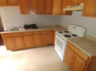 26 Elm St APT 1, Derry, NH 03038