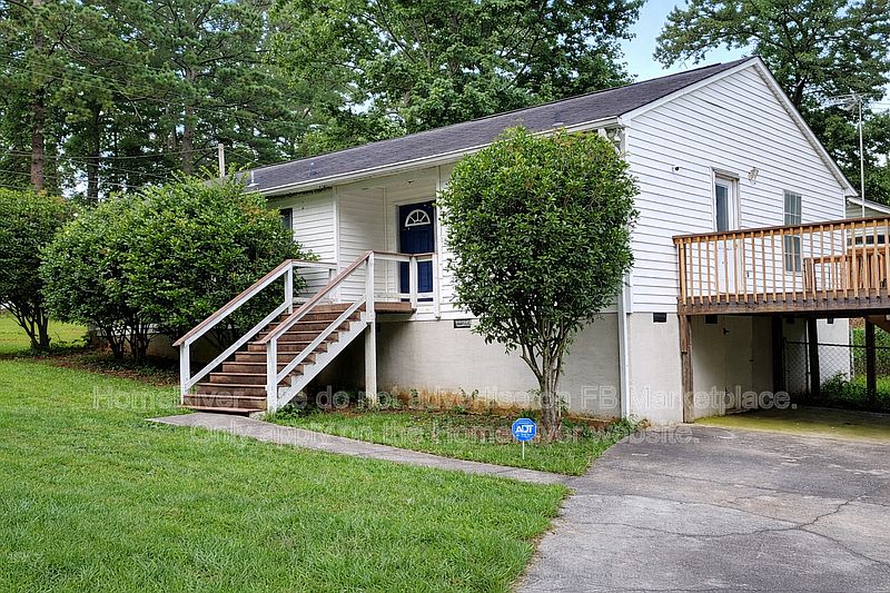 1st image of 224 Harmon St