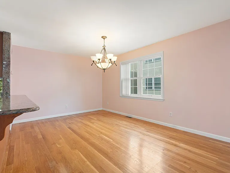 13 Humphrey Ave #1 — Photo 9