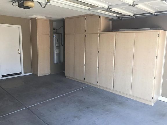 05 Garage