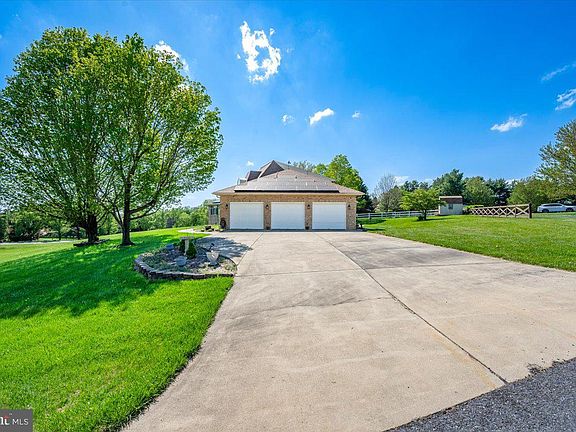 4th image of 4810 N Reyburn Ct