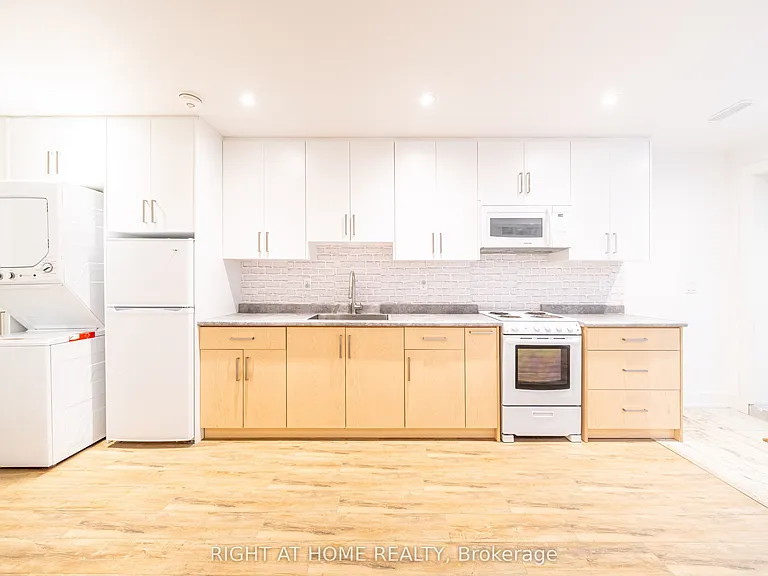 49B East Dr #BASEMENT — Photo 5