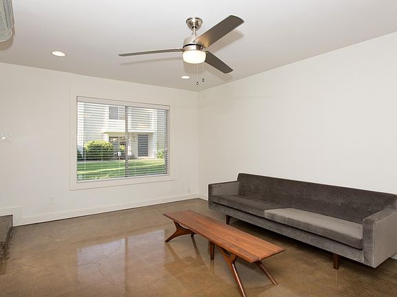 5th image of 610 E Montebello Ave