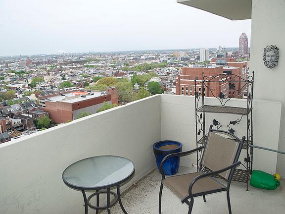 2nd image of 604-36 S Washington Sq #2017