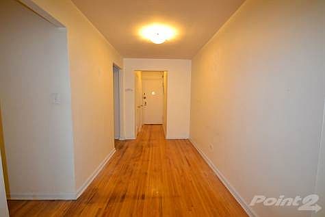 view from the dining area to front door\n