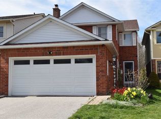 22 Maberley Cres, Toronto, ON M1C3K8