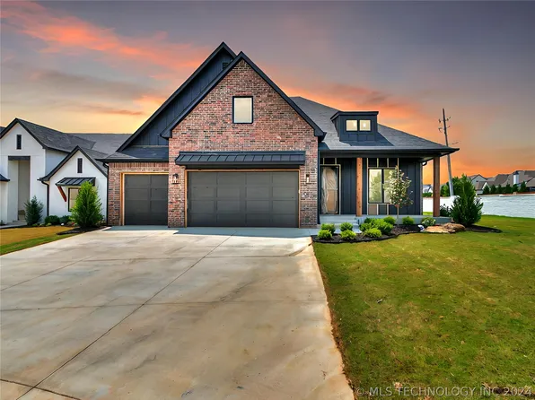 11240 S Fir Ave W, Jenks, OK 74037