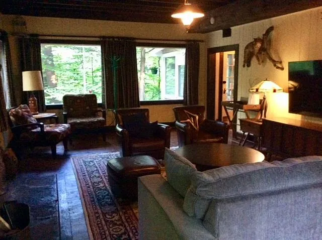 4504 Lakeshore Dr — Photo 10