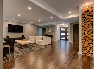 17207 Willard St, Van Nuys, CA 91406