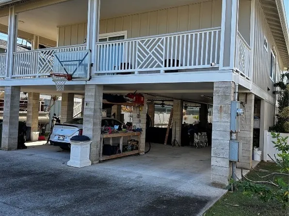53-852 Kamehameha Hwy APT 3, Hauula, HI 96717