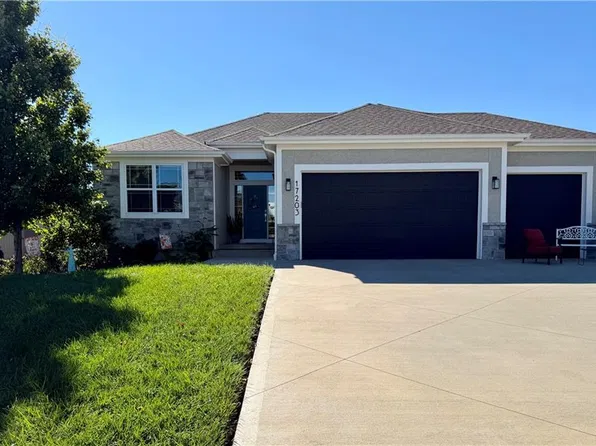17203 W 197th Ter, Spring Hill, KS 66083