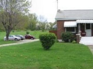 227 Van Meter Rd, Belle Vernon, PA 15012